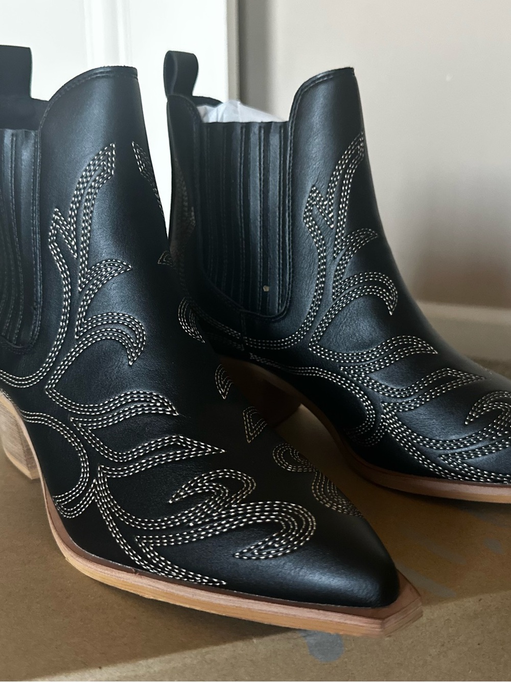 Mi.iM Black Ankle Booties with Contrast Western Stitching